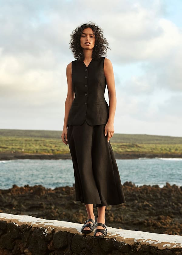 Black Molly Linen Waistcoat