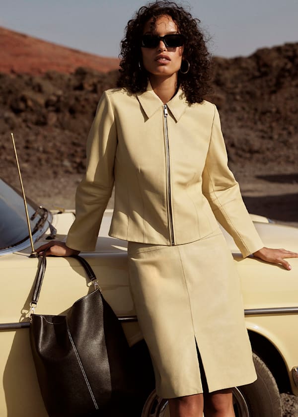 Butter Clean Fitted Leather Jacket