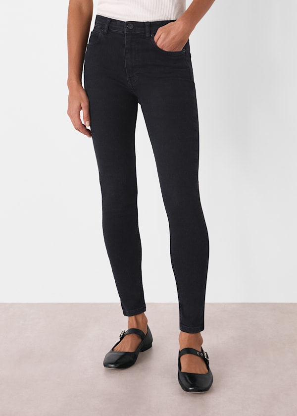 Stretch Sculpted Skinny Jean