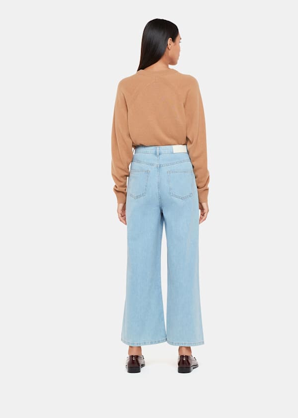 Light Wash Wide Leg Cropped Jean
