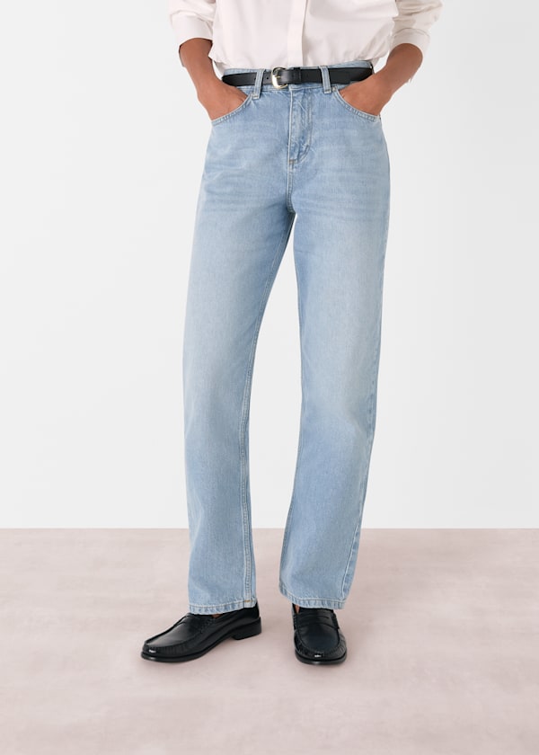 Light Wash Authentic Column Leg Jean