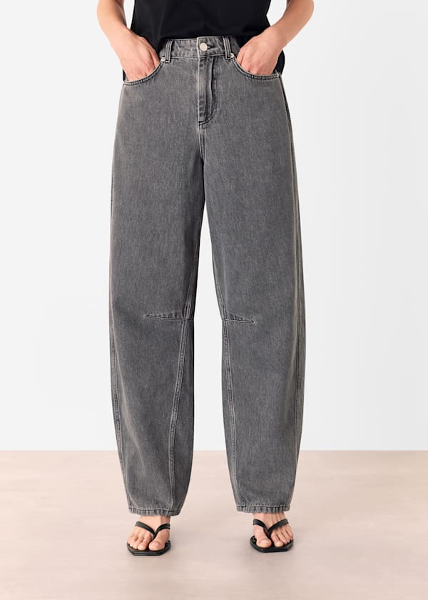 Grey Horseshoe Barrel Leg Jean