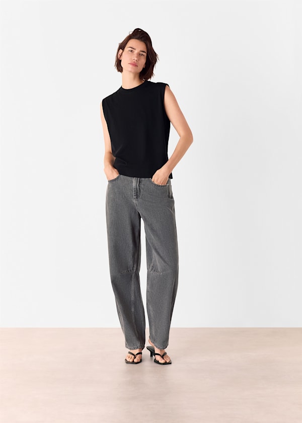 Grey Horseshoe Barrel Leg Jean
