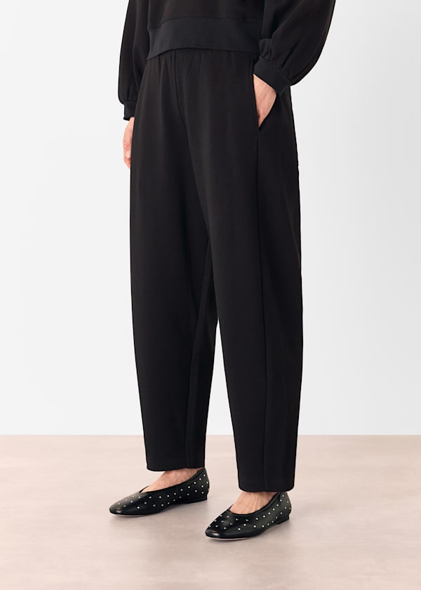 Black Relaxed Barrel Leg Jogger