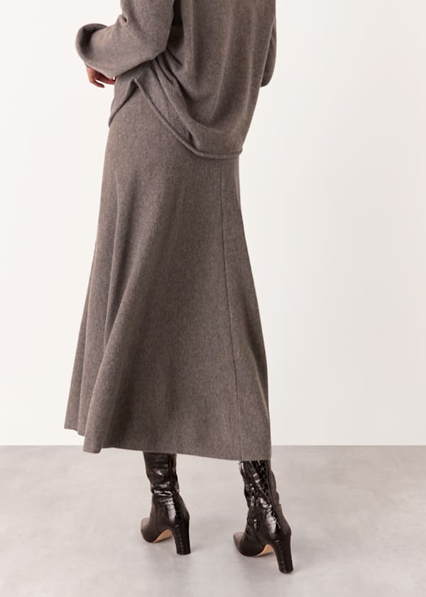 Taupe Knitted Midi Skirt