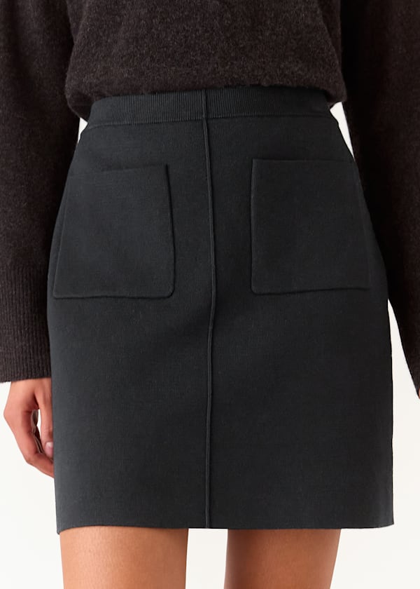 Black Patch Pocket Knitted Skirt