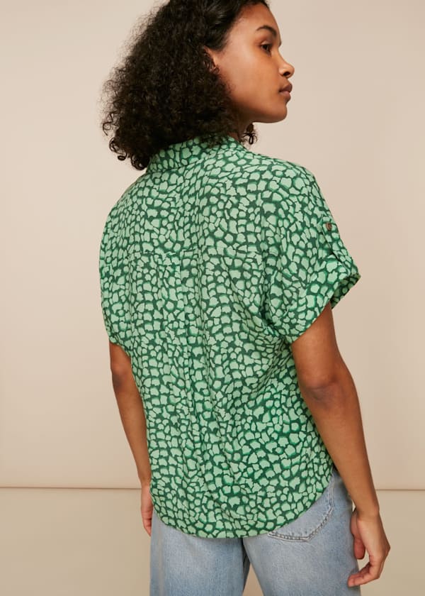 Green Giraffe Animal Pocket Shirt