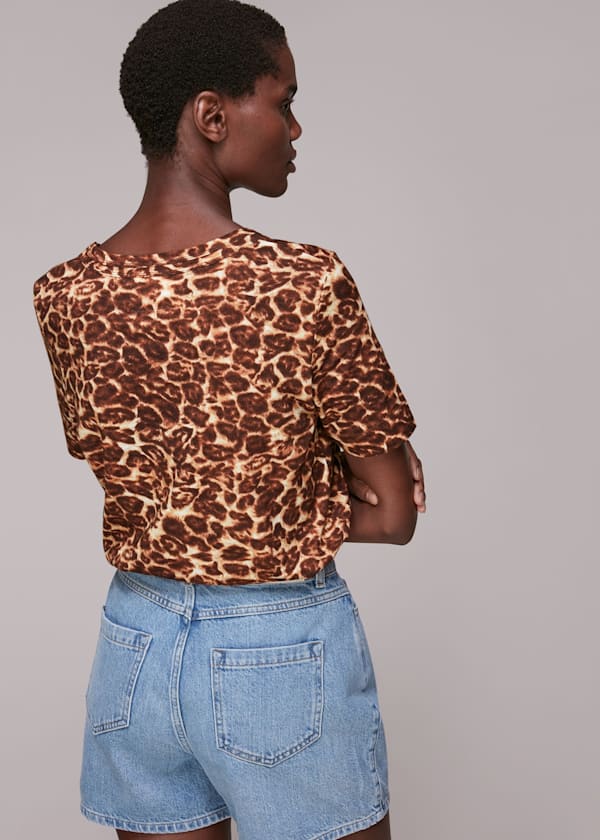 Clouded Leopard Rosa T Shirt