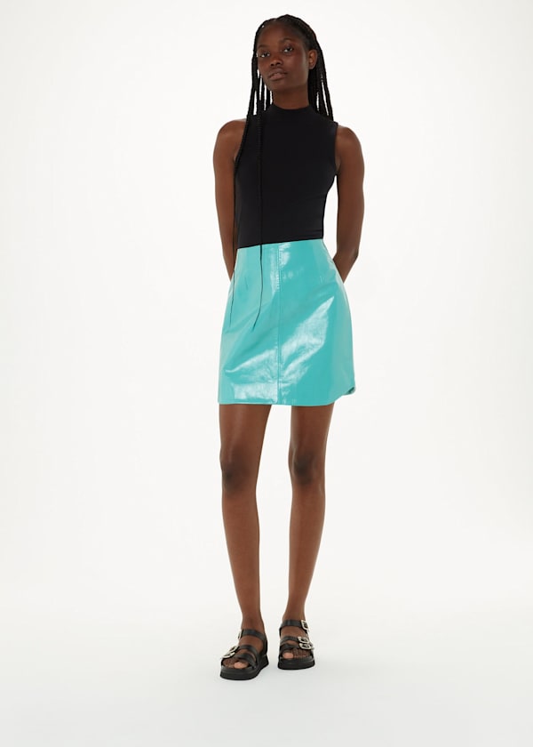 Black Keyhole Cut Out Top