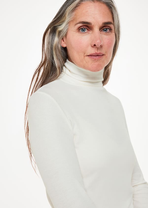 Ivory Essential Ribbed Turtleneck