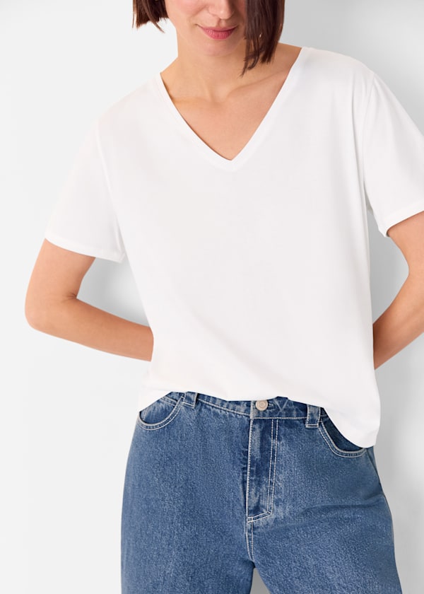White V Neck Tee