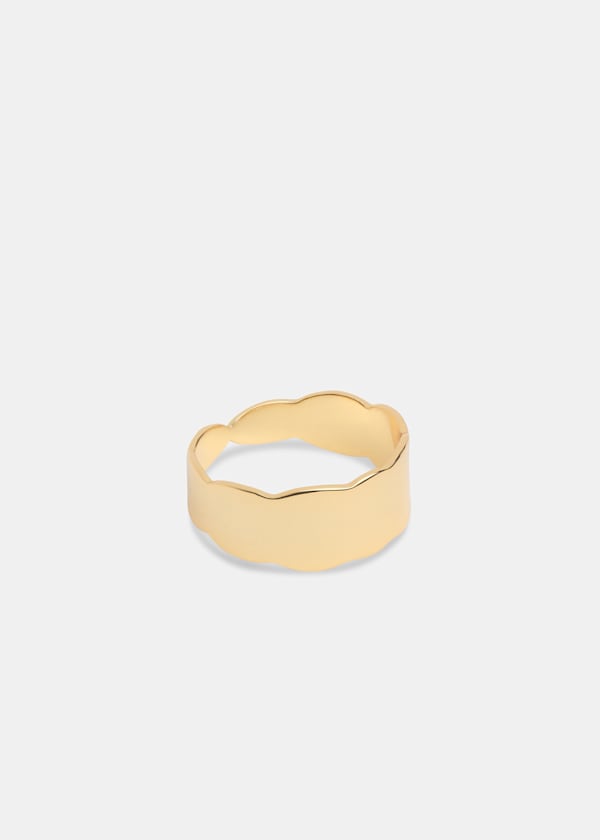 Gold Scalloped Edge Ring