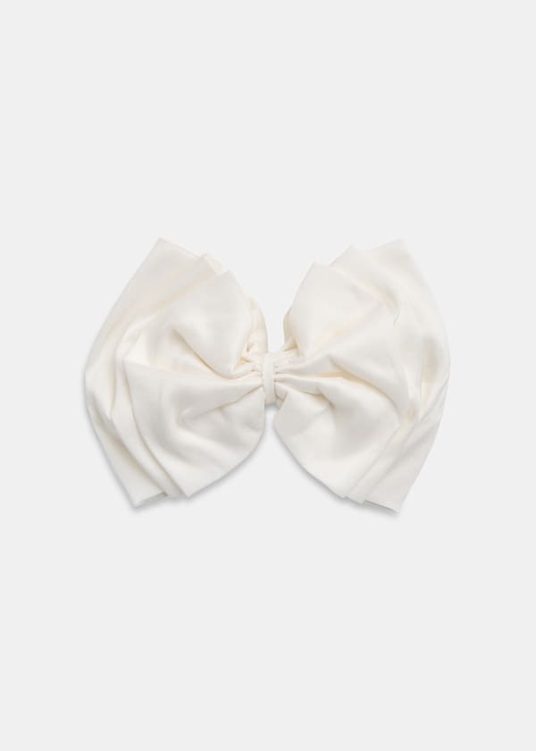Ivory Hai Gwyneth Barrette