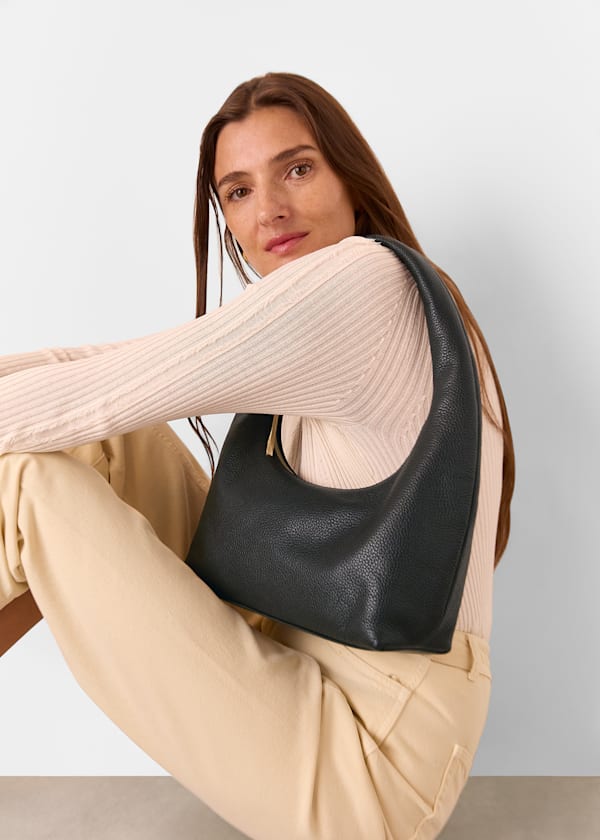 Black Ulla Zip Shoulder Bag