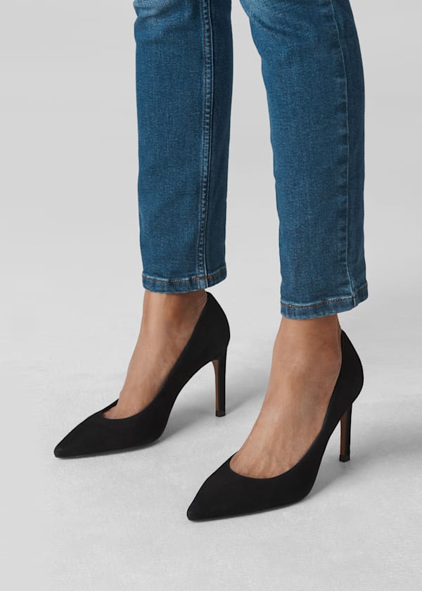 Black Cornel Suede Point Pump